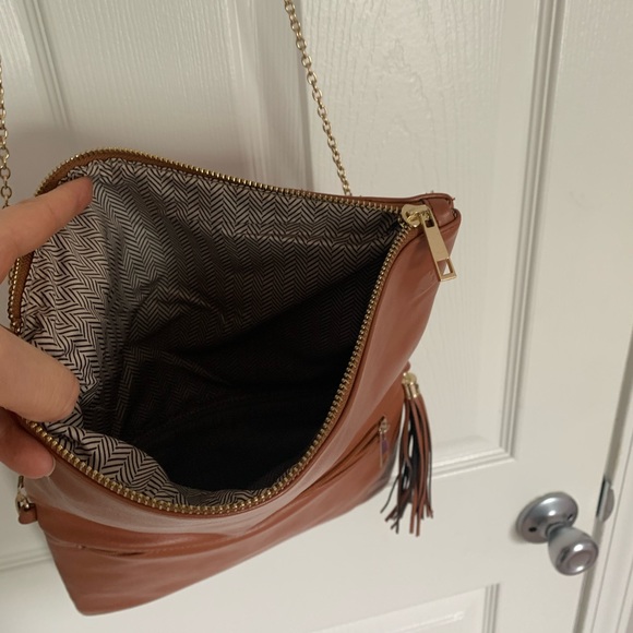 Quilted Faux Leather Clutch Handbag with Gold Chain - Picture 7 of 7